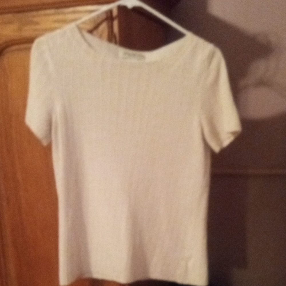 Cream colored Short Sleeve Knit Top